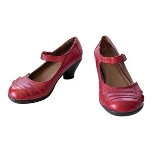 Miz Mooz Classic Red Leather Heeled Mary Jane Shoes Sandals  Pleats 36 (5.5)